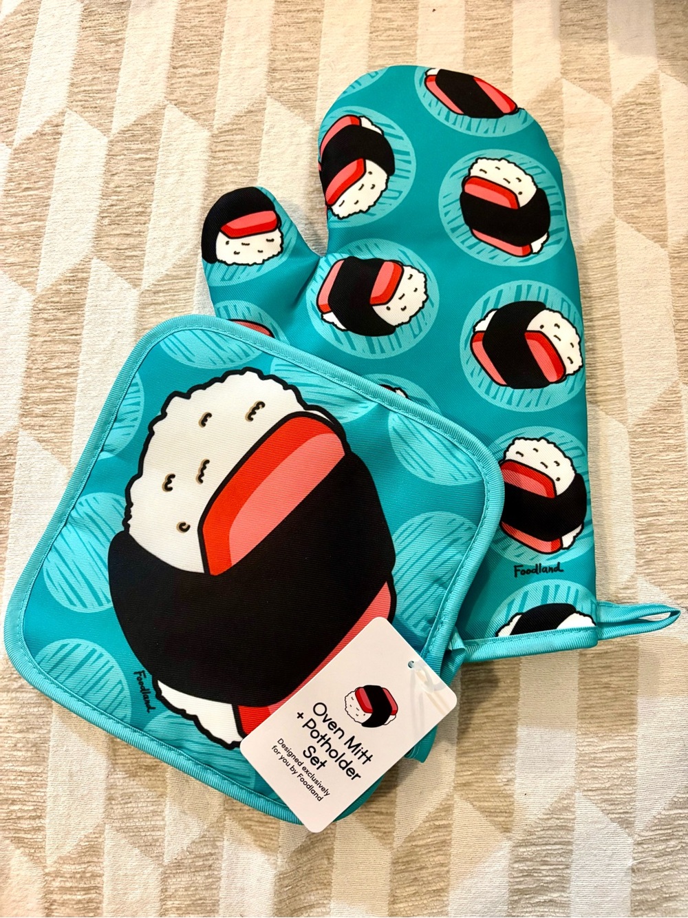 Foodland Hawaii Spam Musubi Doodles Oven Mitt and Potholder Set